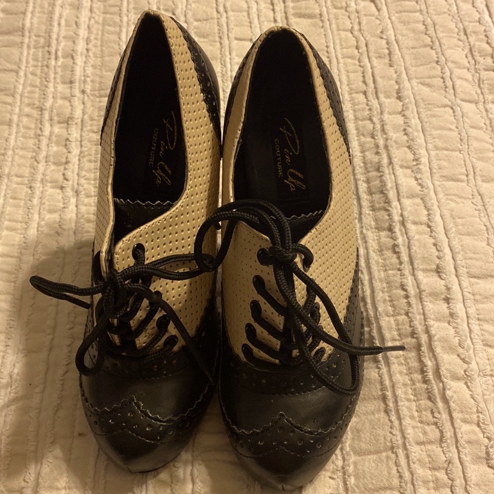 Pin up couture heels